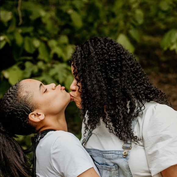 Meet your Posher, Shanica - Picture 1 of 1